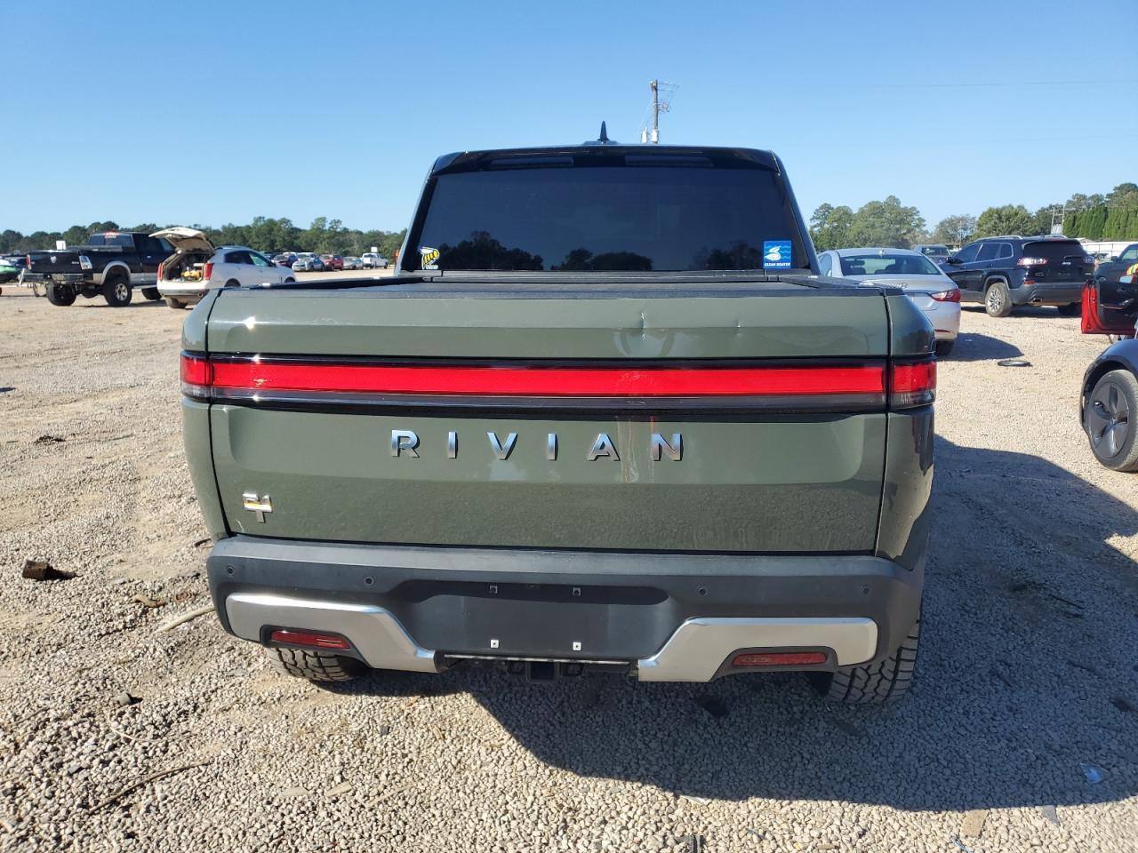 2022 RIVIAN R1t