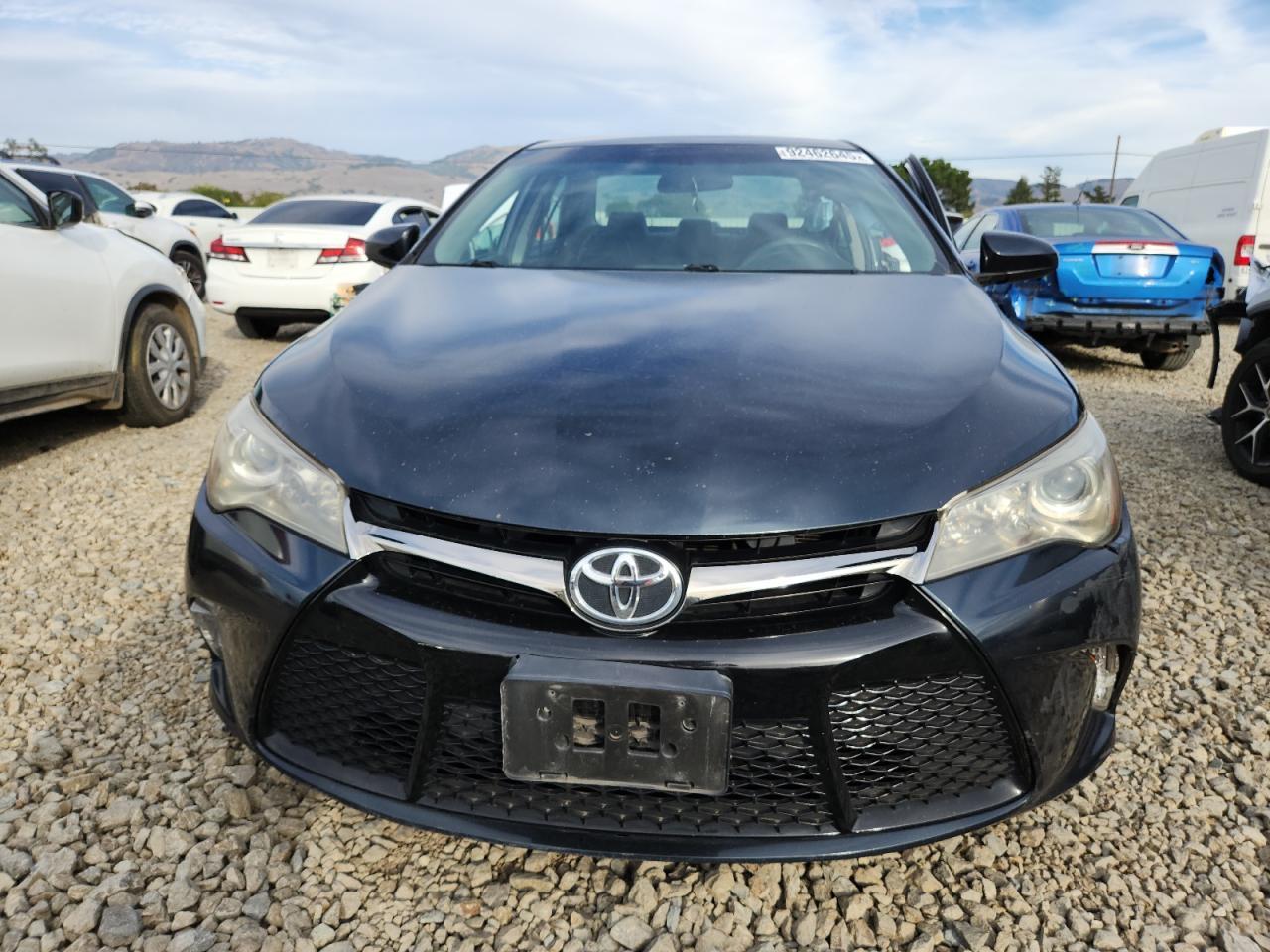 2017 TOYOTA CAMRY