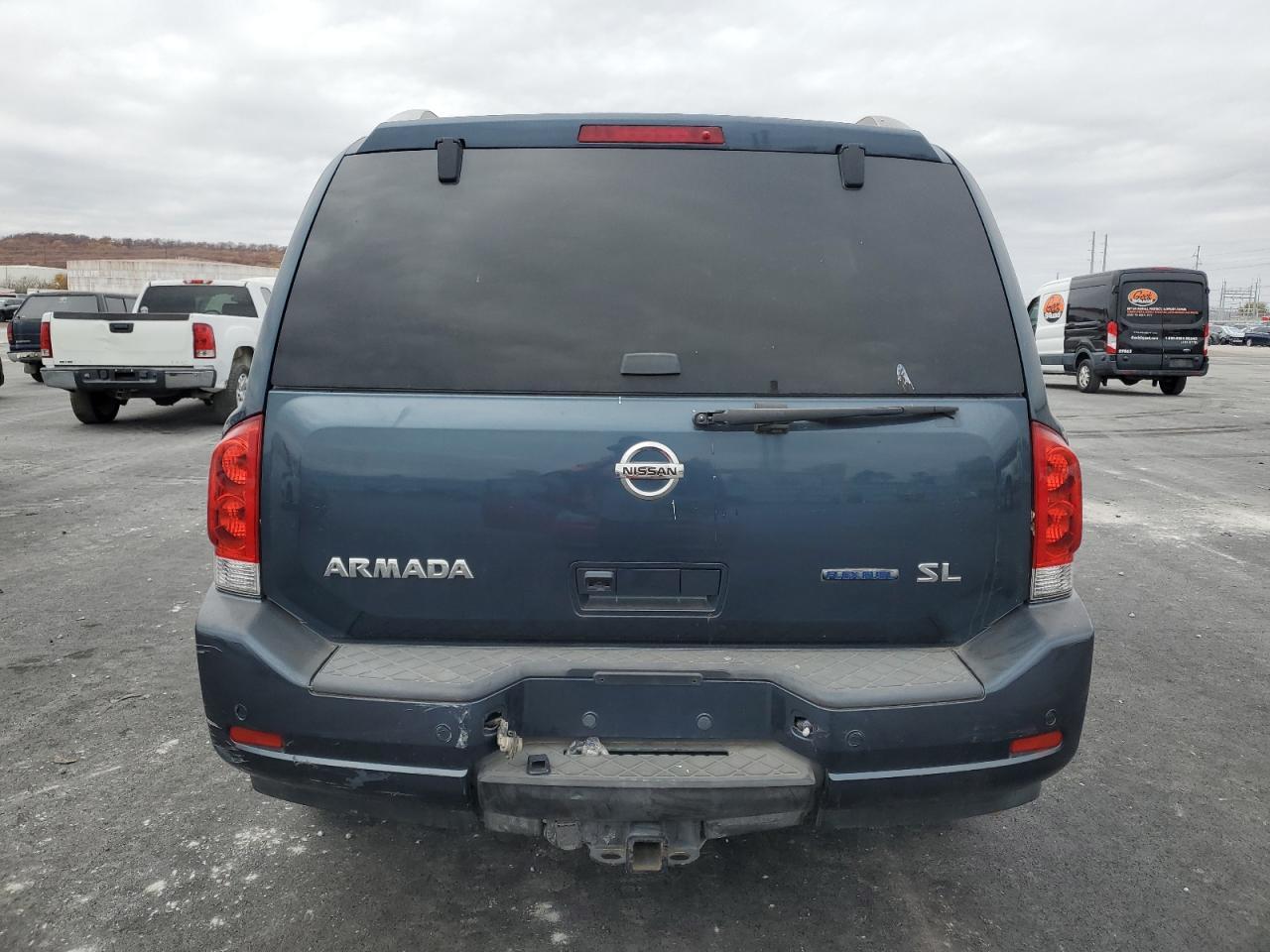 2013 NISSAN Armada