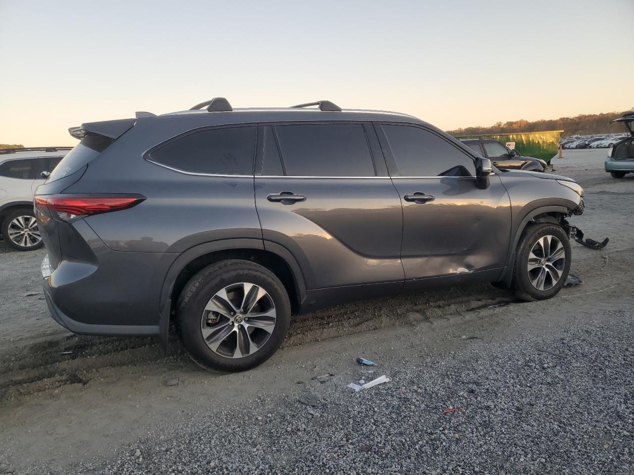 2020 TOYOTA HIGHLANDER