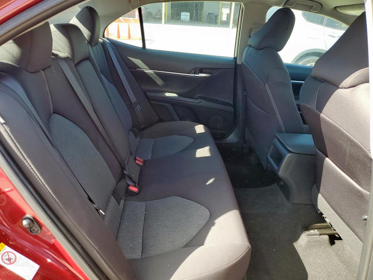 2018 TOYOTA CAMRY