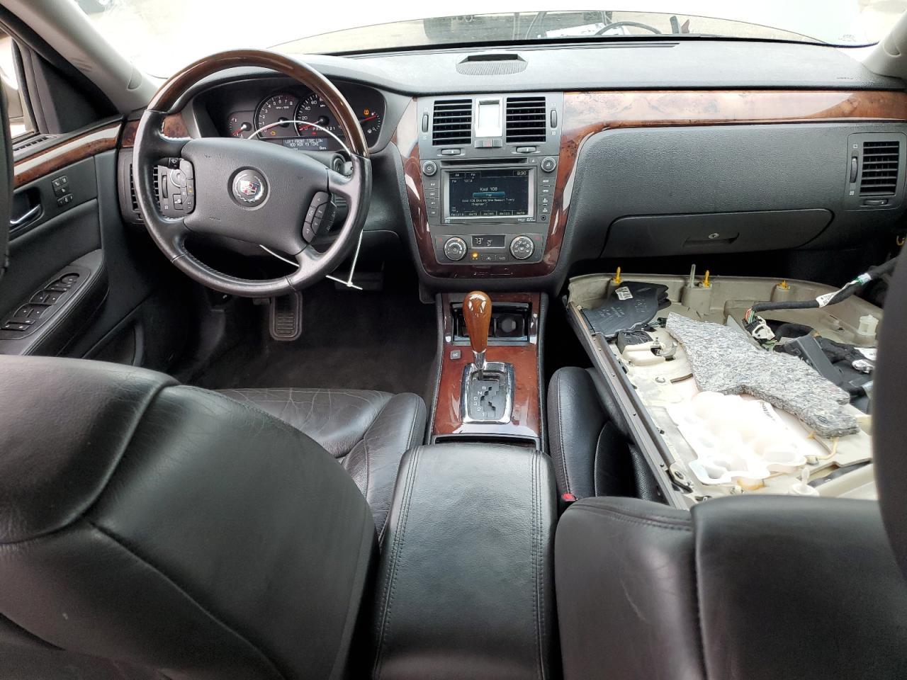 2011 CADILLAC DTS