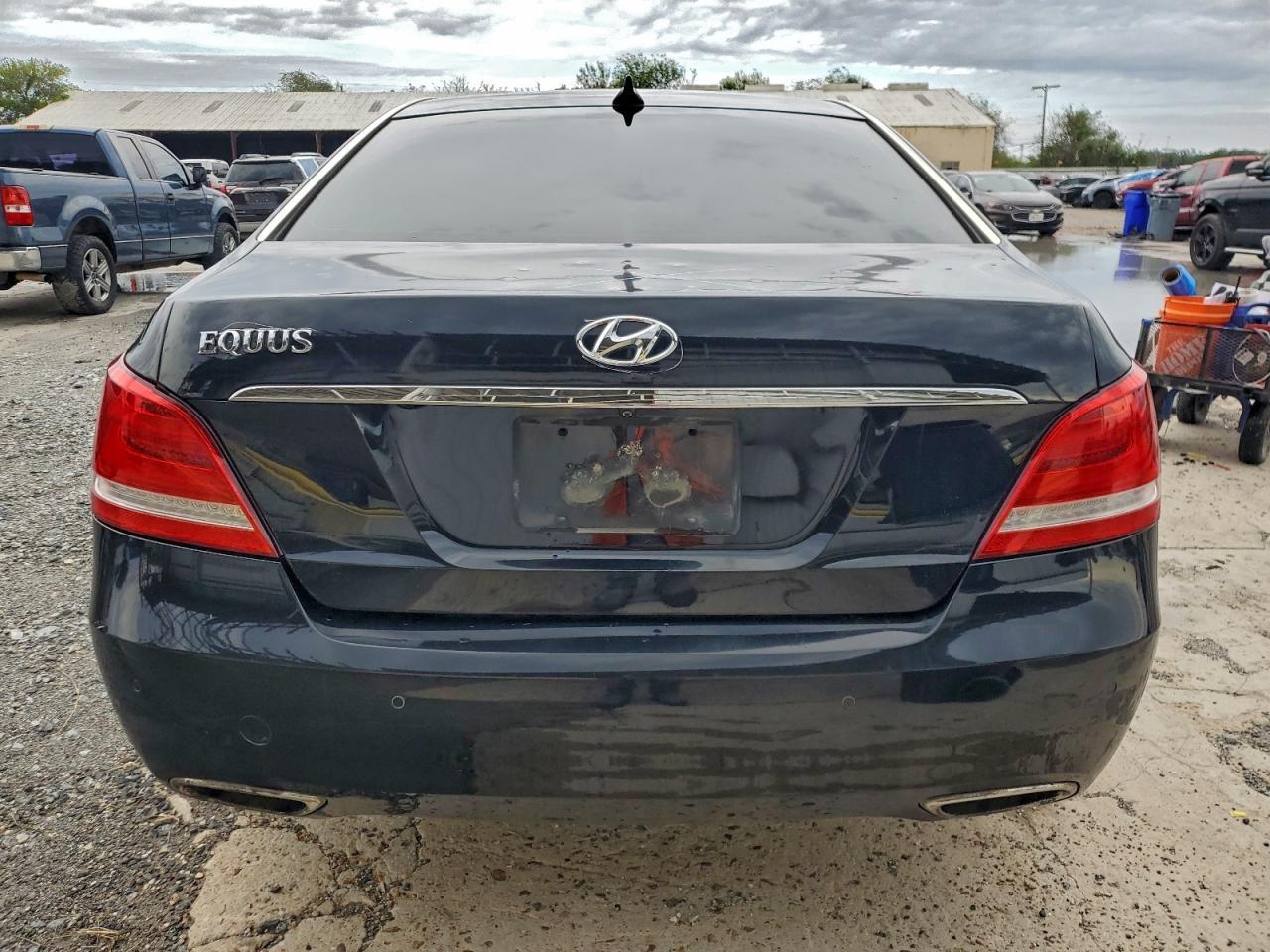 2016 HYUNDAI Equus