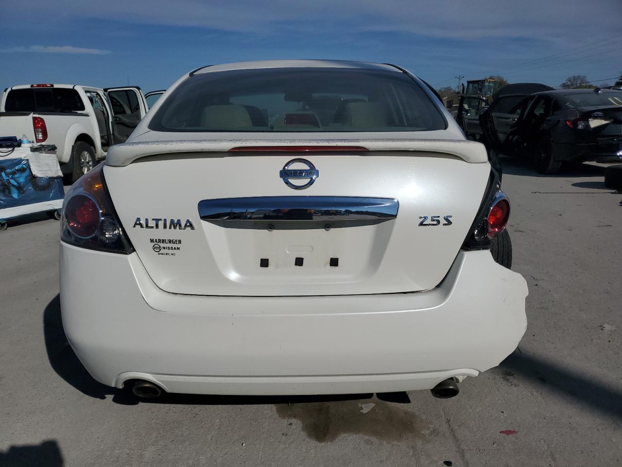 2011 NISSAN ALTIMA