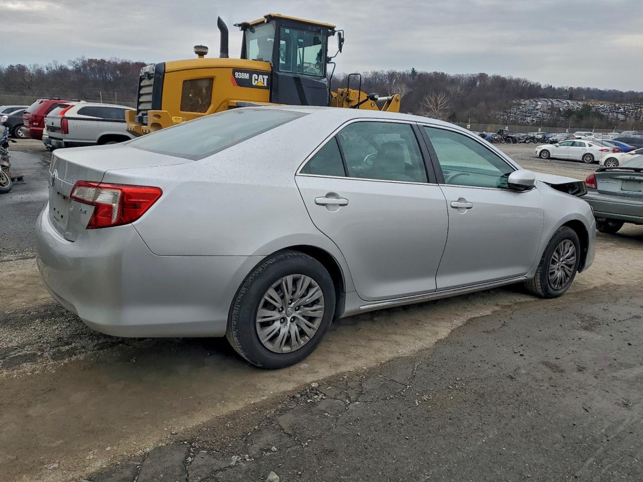 2014 TOYOTA CAMRY