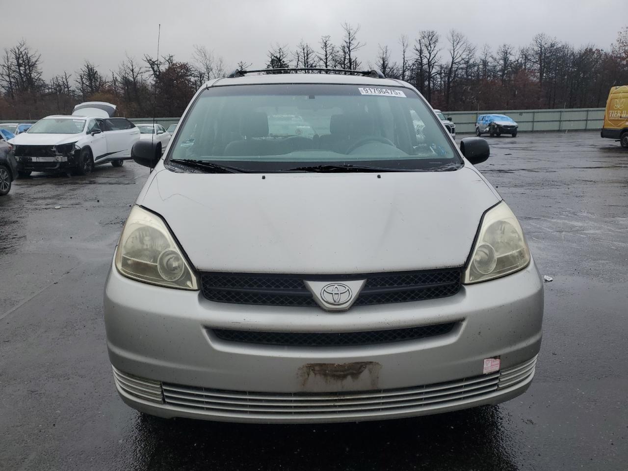 2005 TOYOTA SIENNA