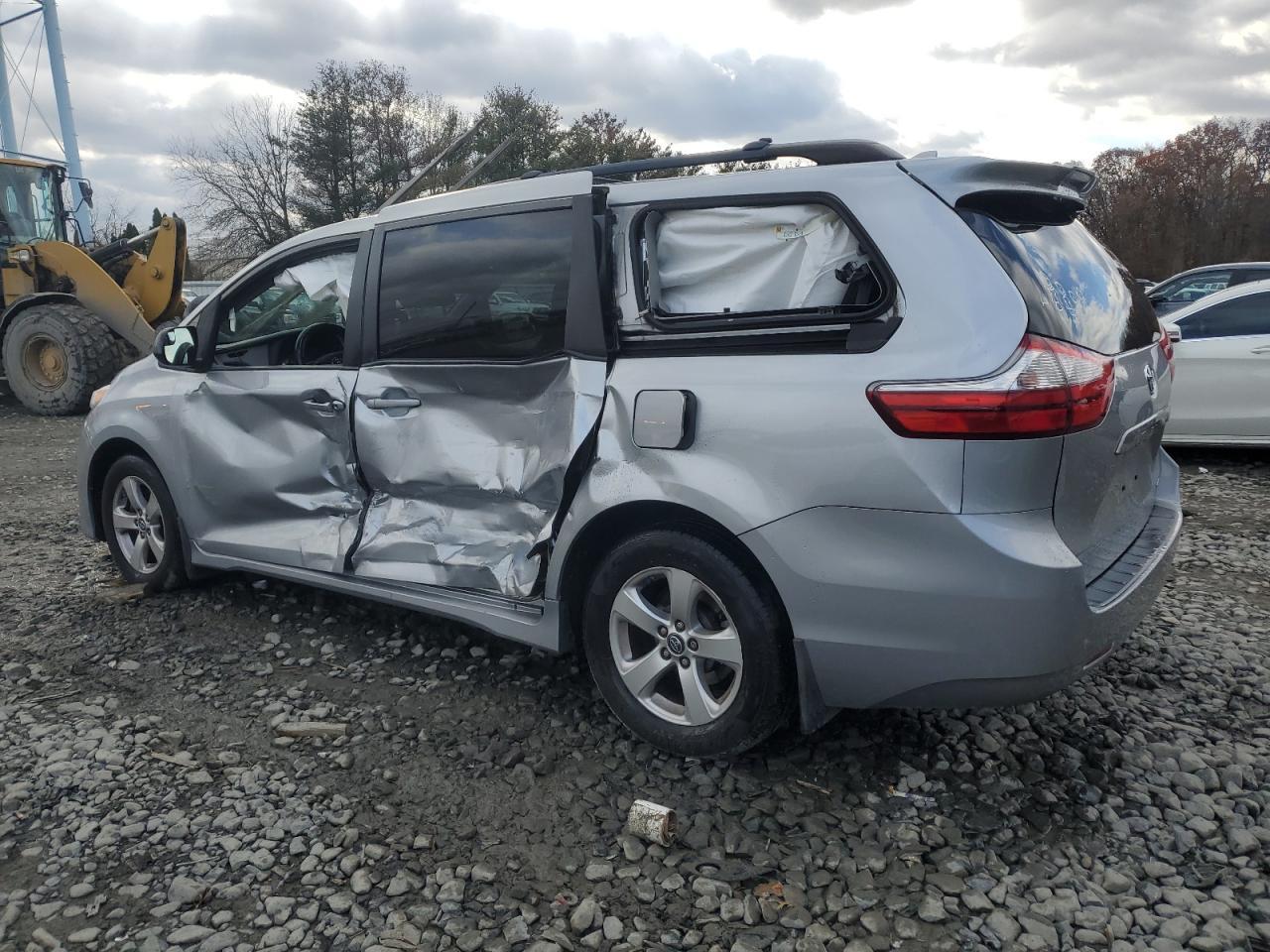 2018 TOYOTA SIENNA