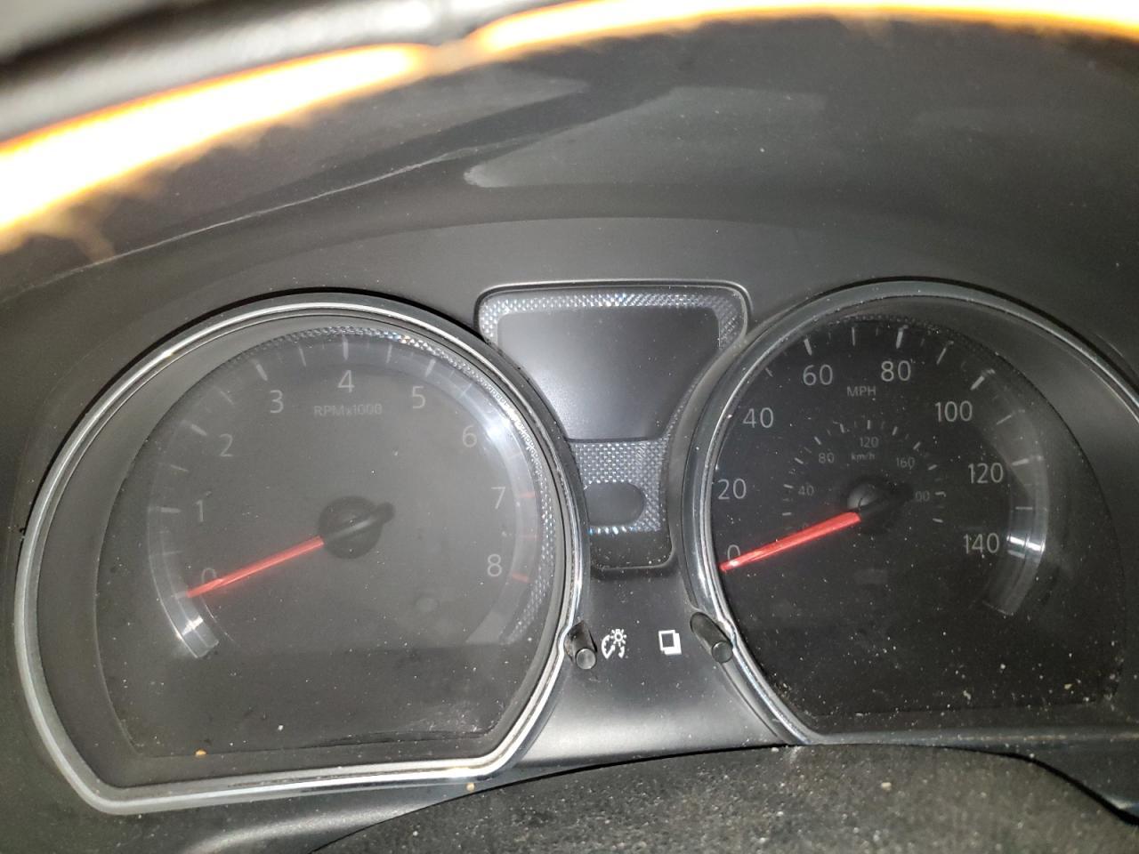 2012 NISSAN VERSA