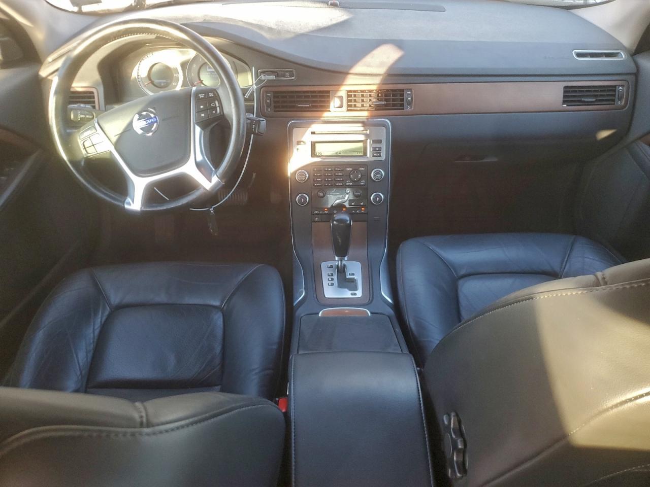 2010 VOLVO S80