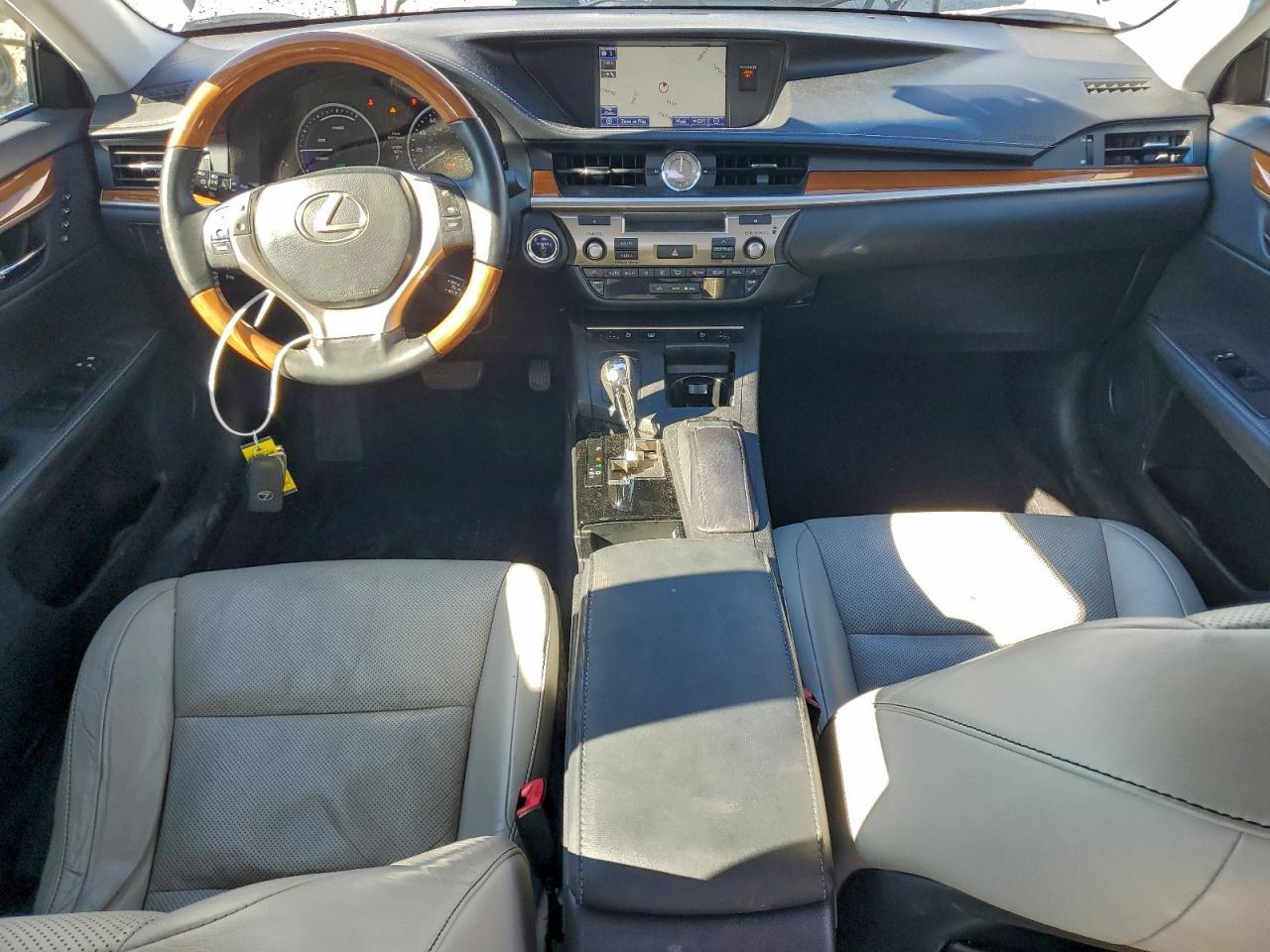 2014 LEXUS ES 300H