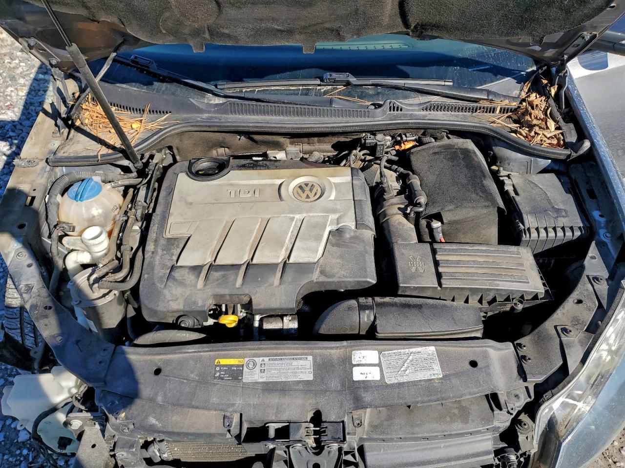 2014 VOLKSWAGEN GOLF