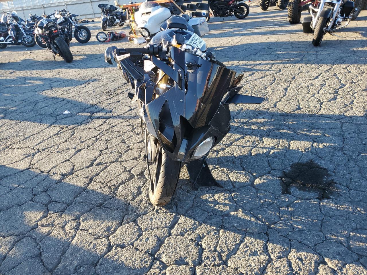 2018 BMW S 1000