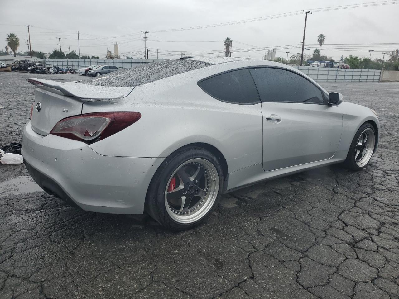 2016 HYUNDAI GENESIS