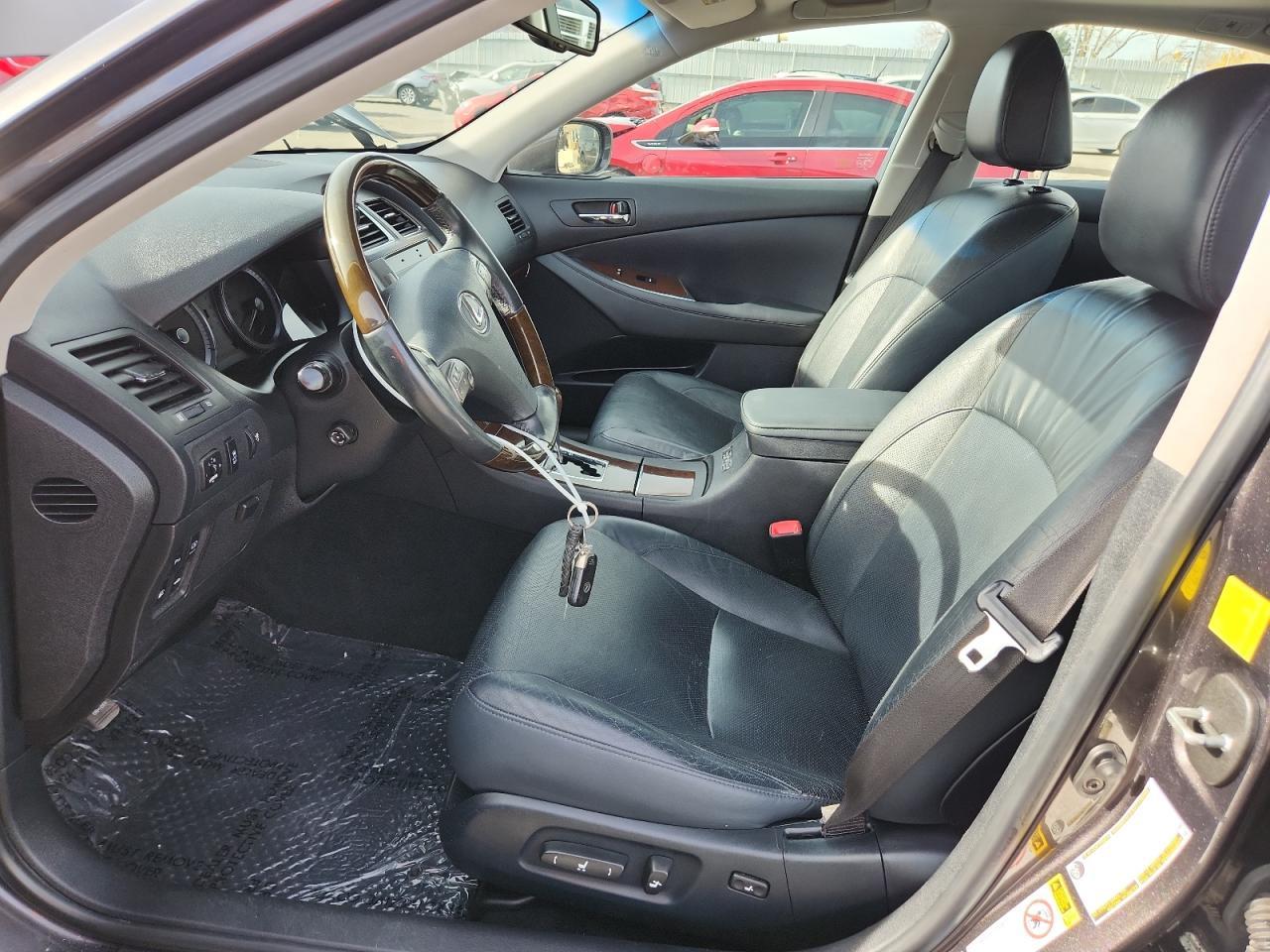 2011 LEXUS ES 350