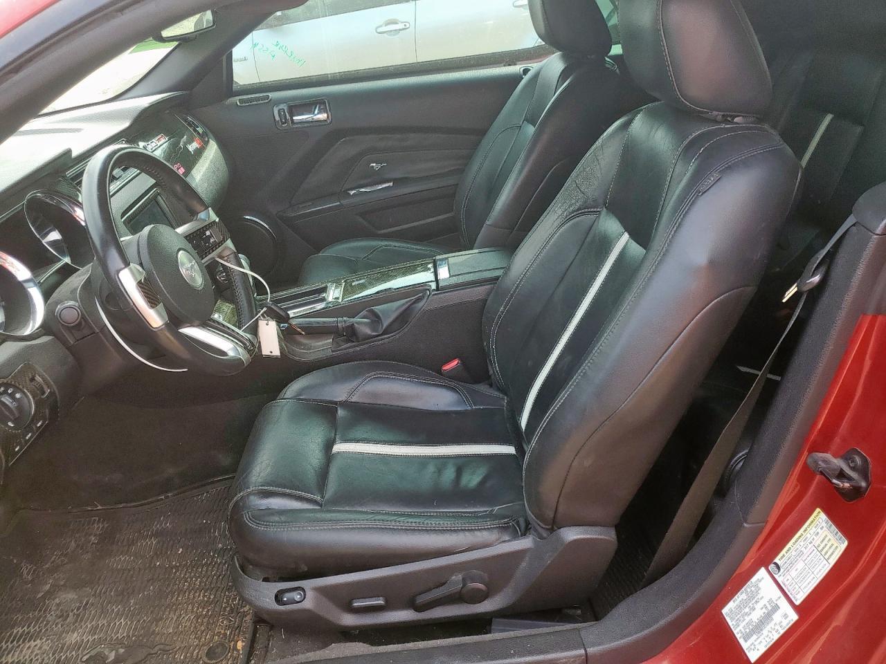2012 FORD MUSTANG