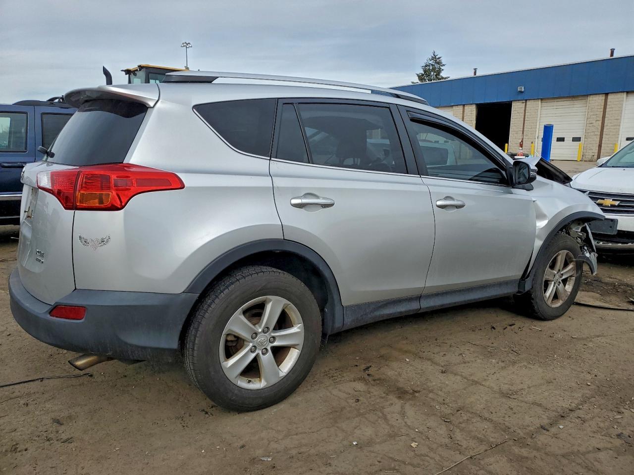2013 TOYOTA RAV4