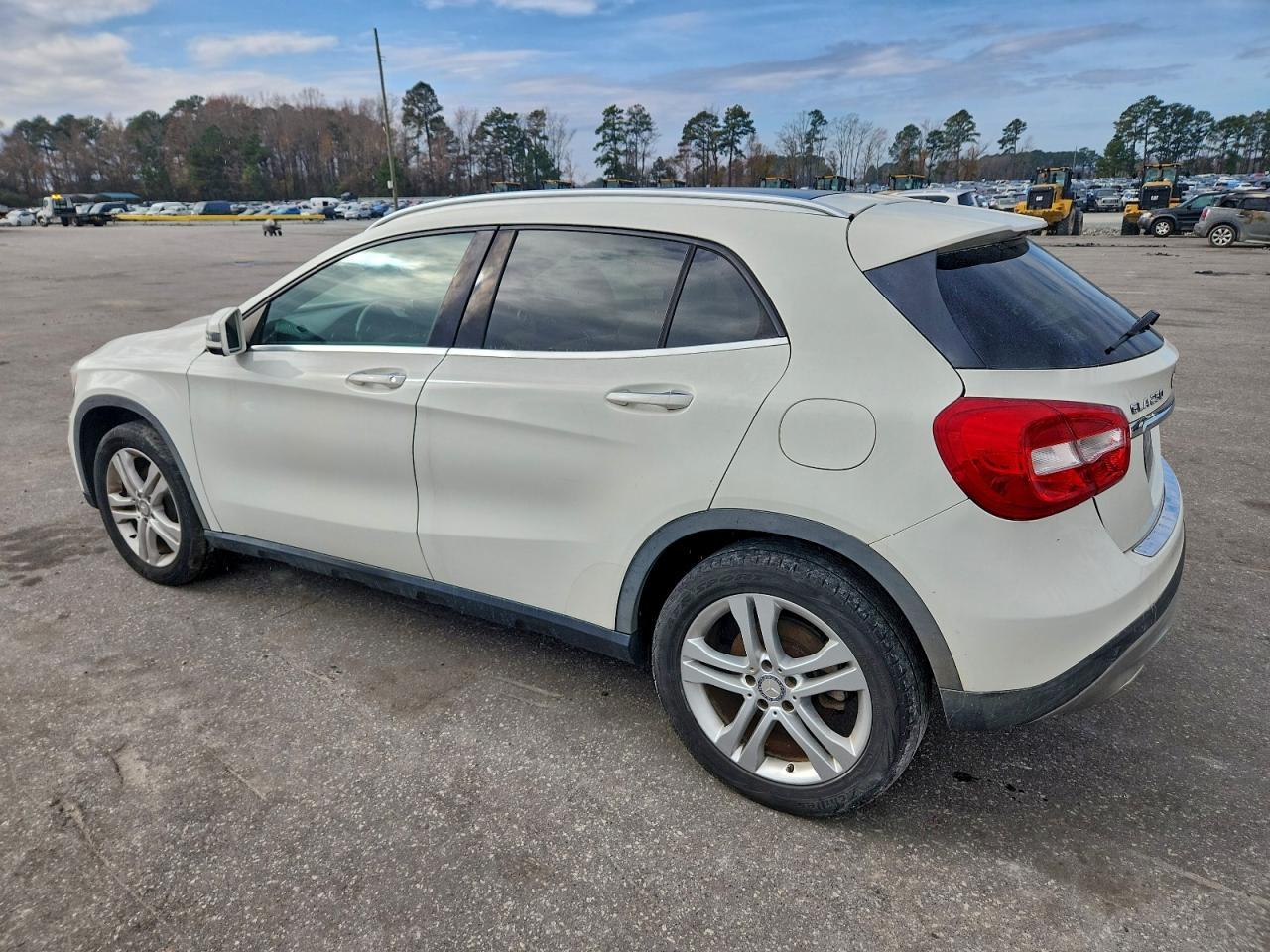 2016 MERCEDES-BENZ GLA-Class