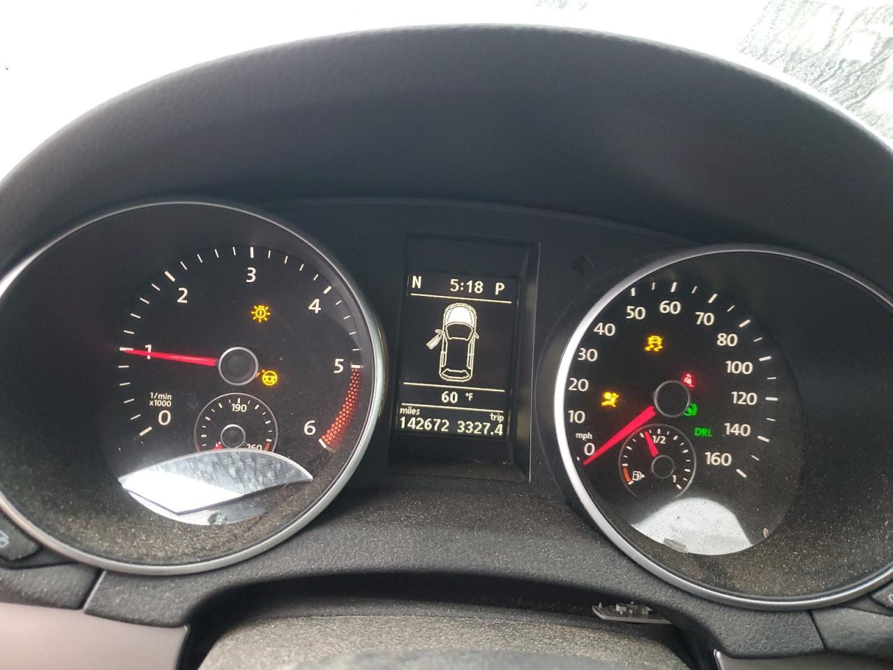 2011 VOLKSWAGEN GOLF