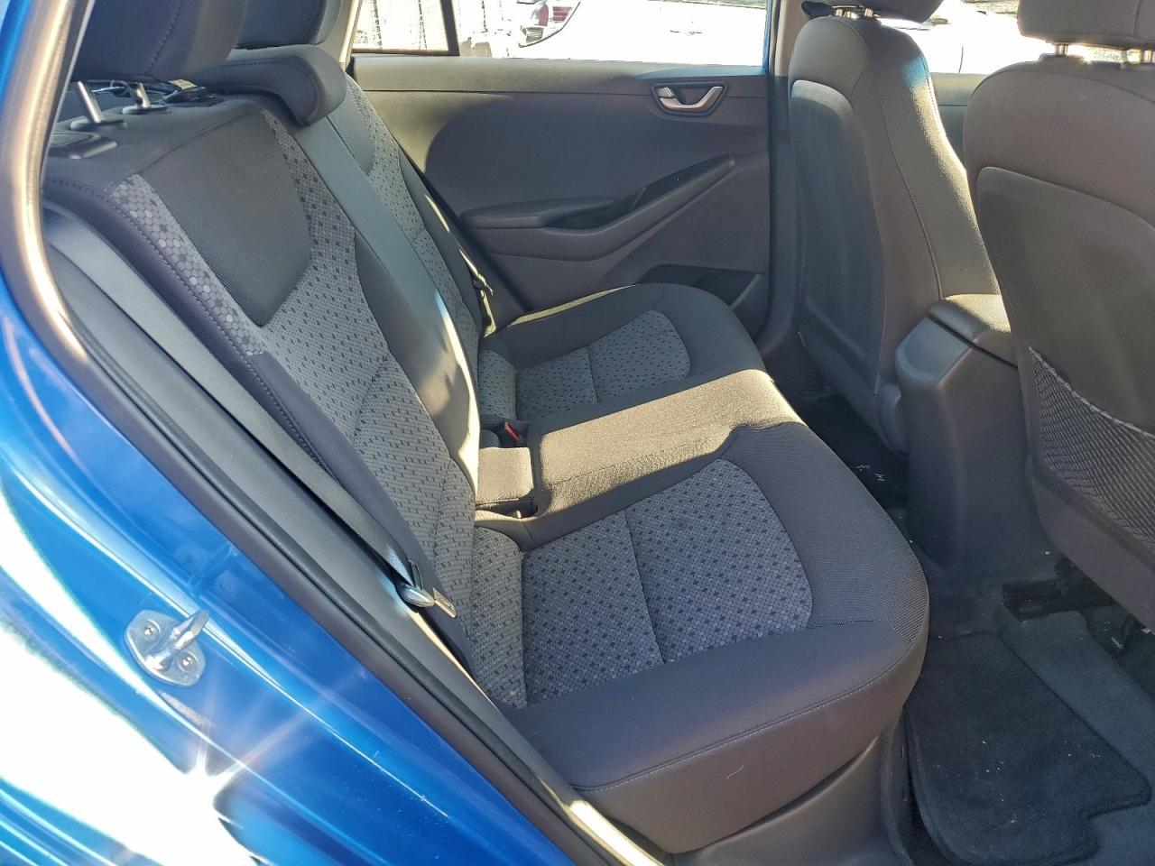2017 HYUNDAI Ioniq