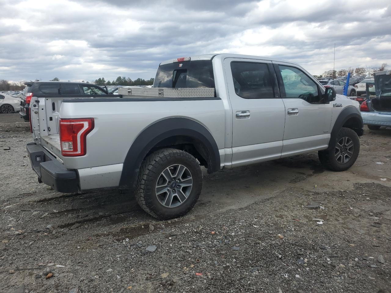2015 FORD F-150