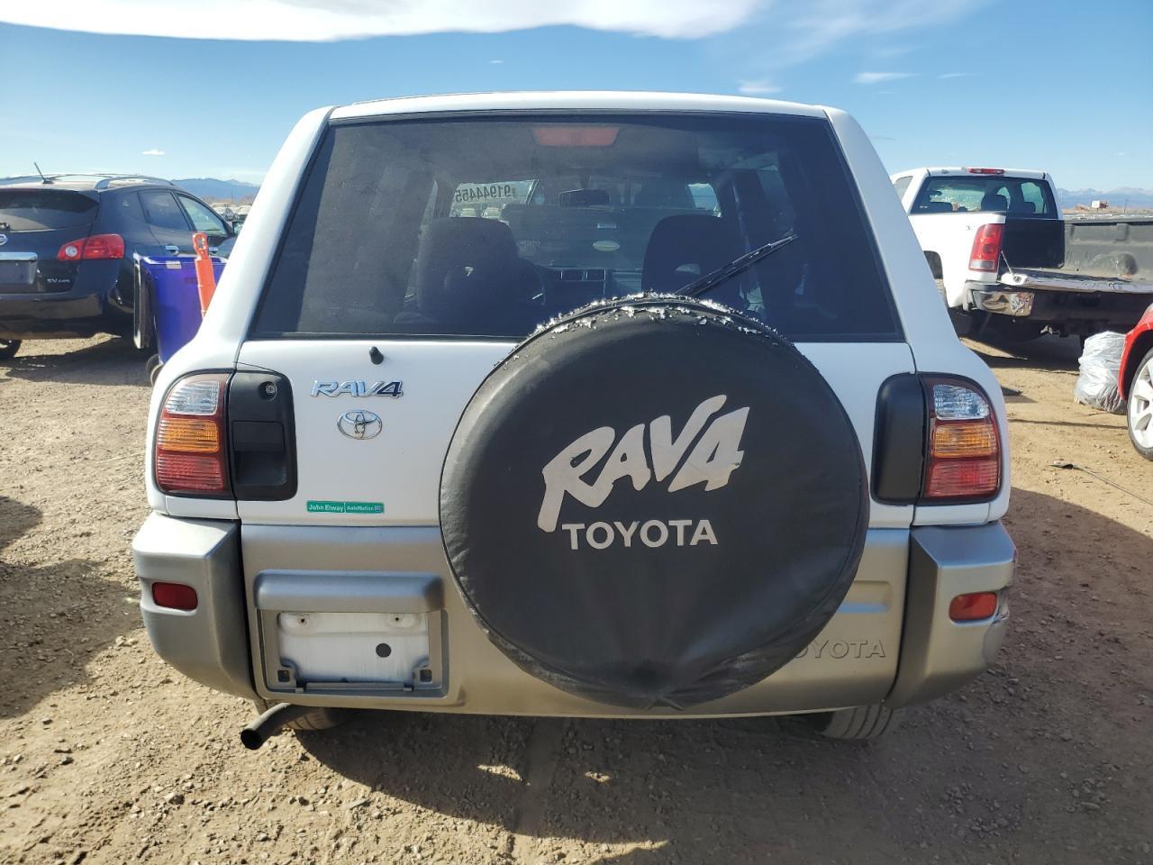 2000 TOYOTA RAV4
