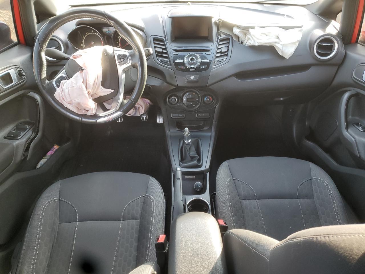 2014 FORD Fiesta