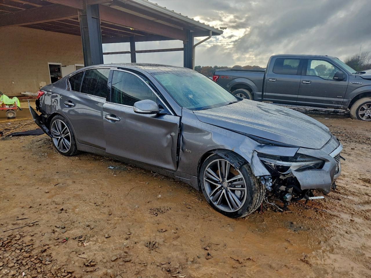 2017 INFINITI Q50