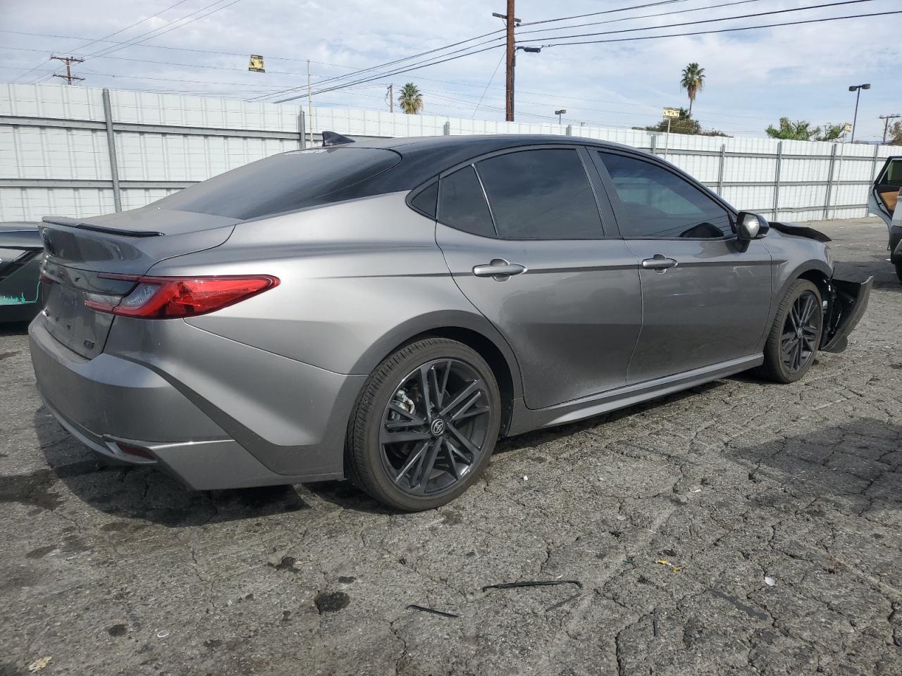 2025 TOYOTA CAMRY