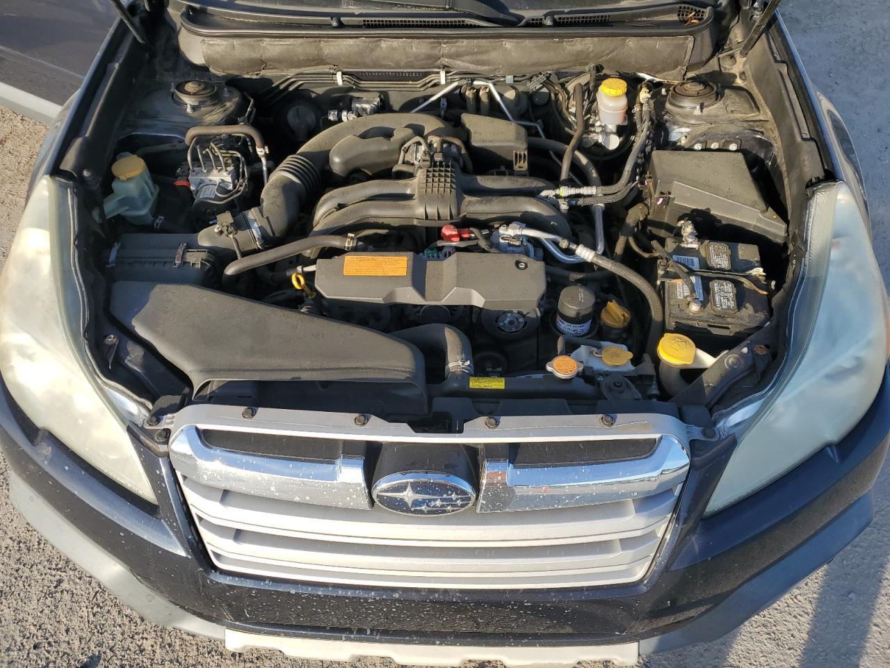 2013 SUBARU Outback