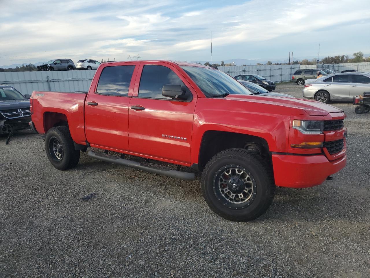 2018 CHEVROLET Silverado