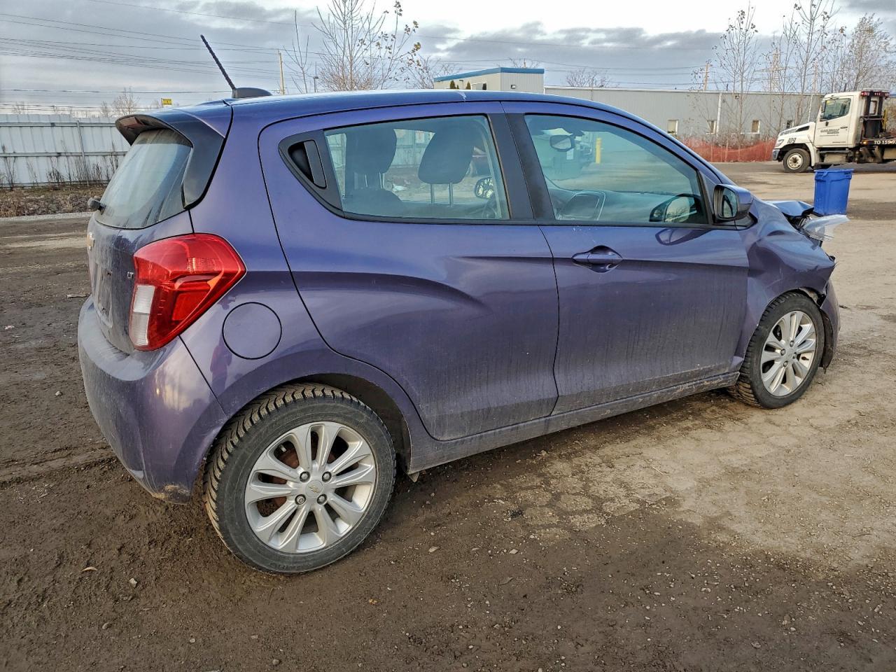 2017 CHEVROLET Spark