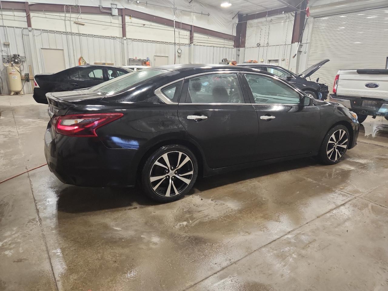 2017 NISSAN ALTIMA