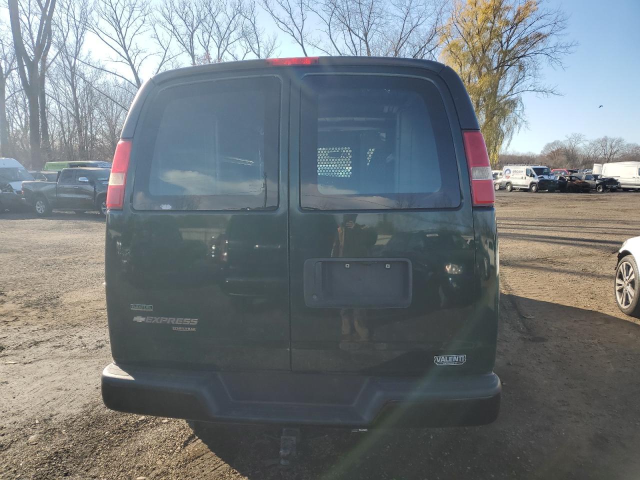 2011 CHEVROLET EXPRESS 2500
