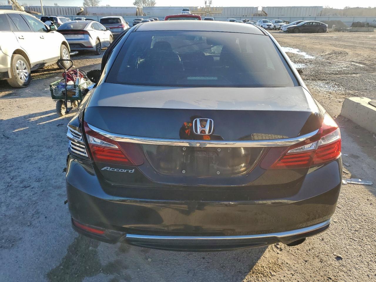 2017 HONDA ACCORD