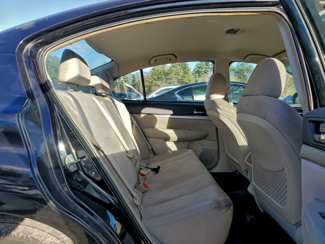 2013 SUBARU Legacy
