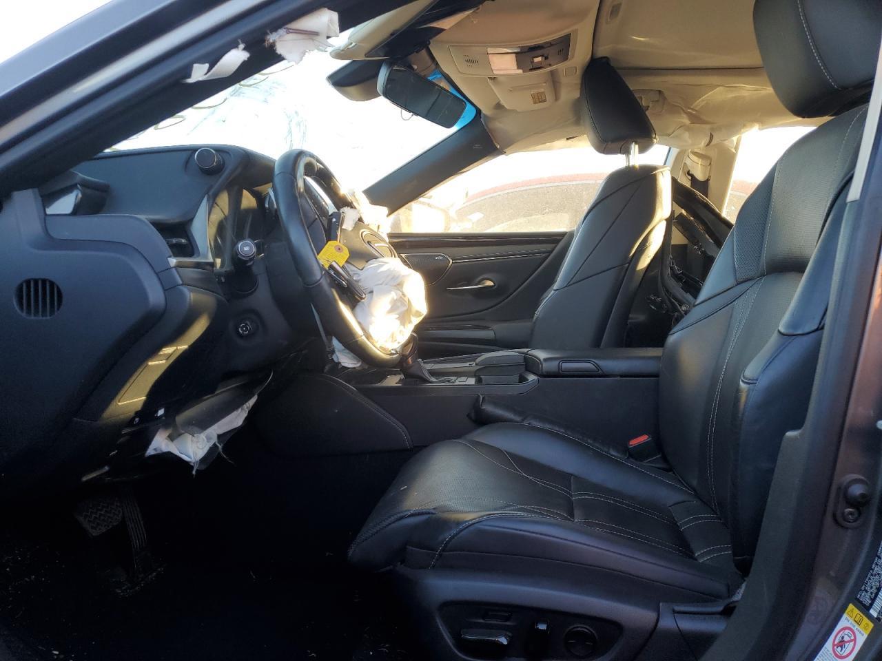 2019 LEXUS ES 300H