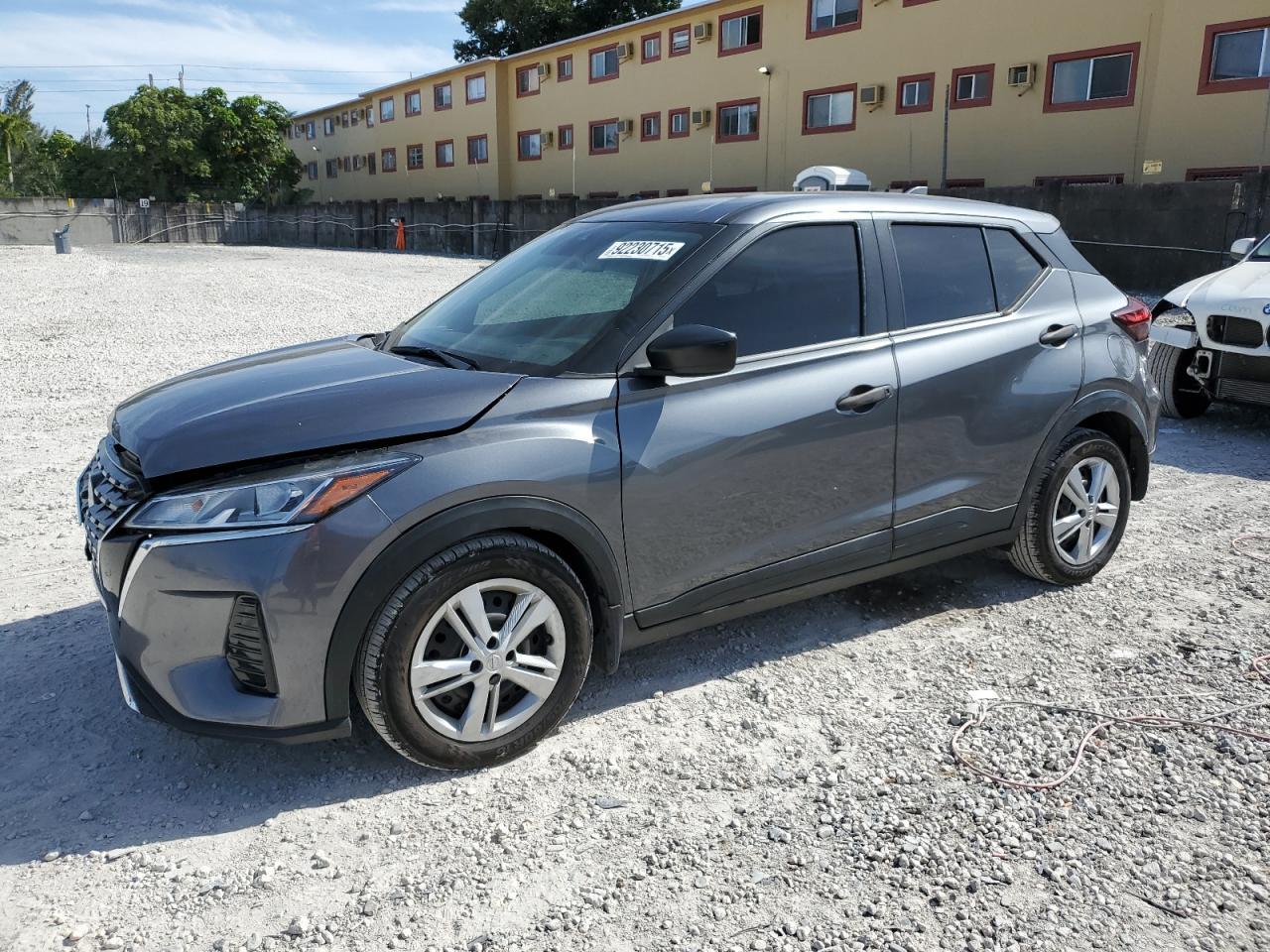 2021 NISSAN KICKS