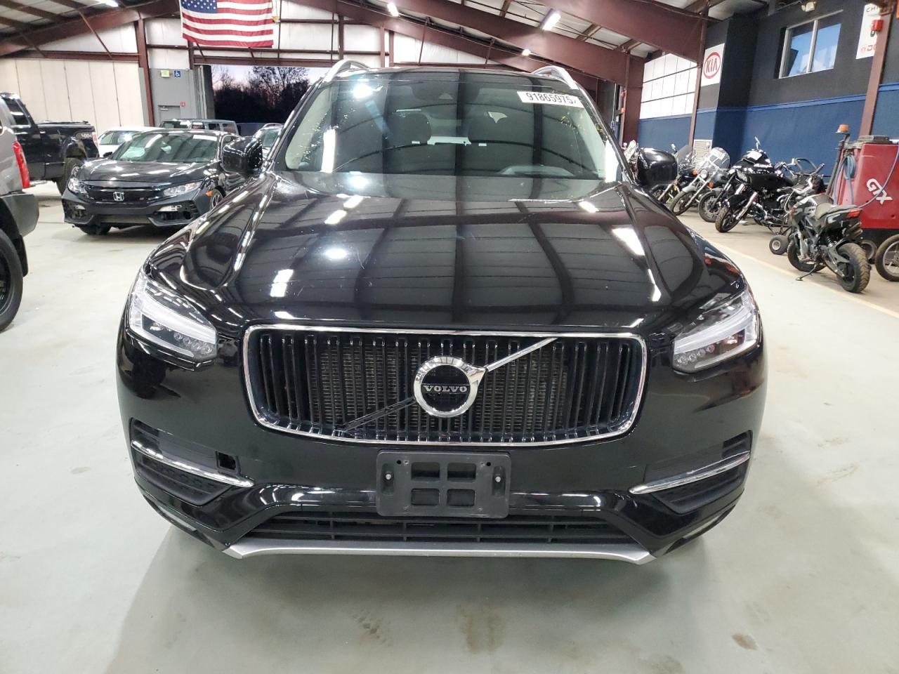 2019 VOLVO XC90