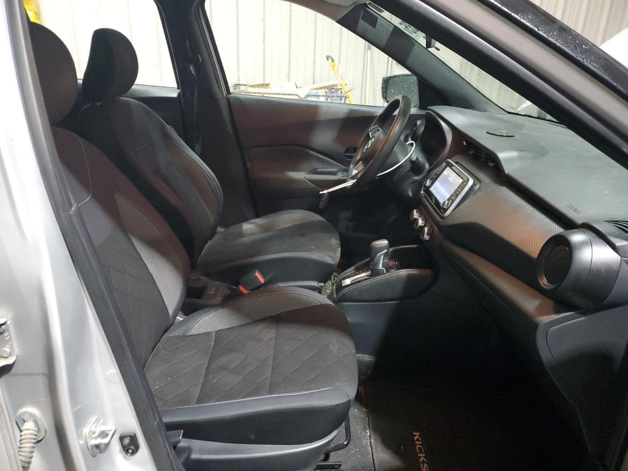 2019 NISSAN KICKS