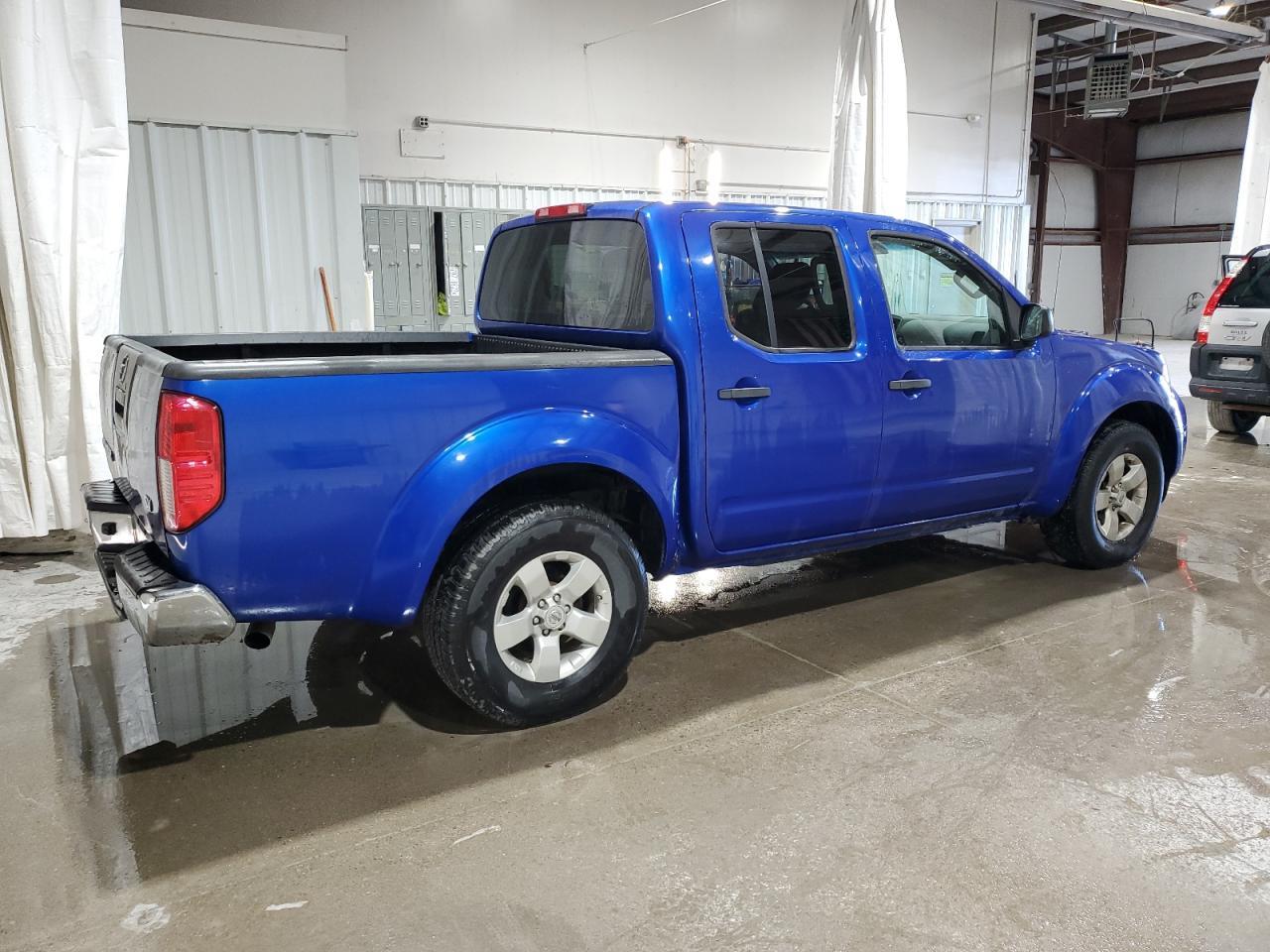 2012 NISSAN Frontier