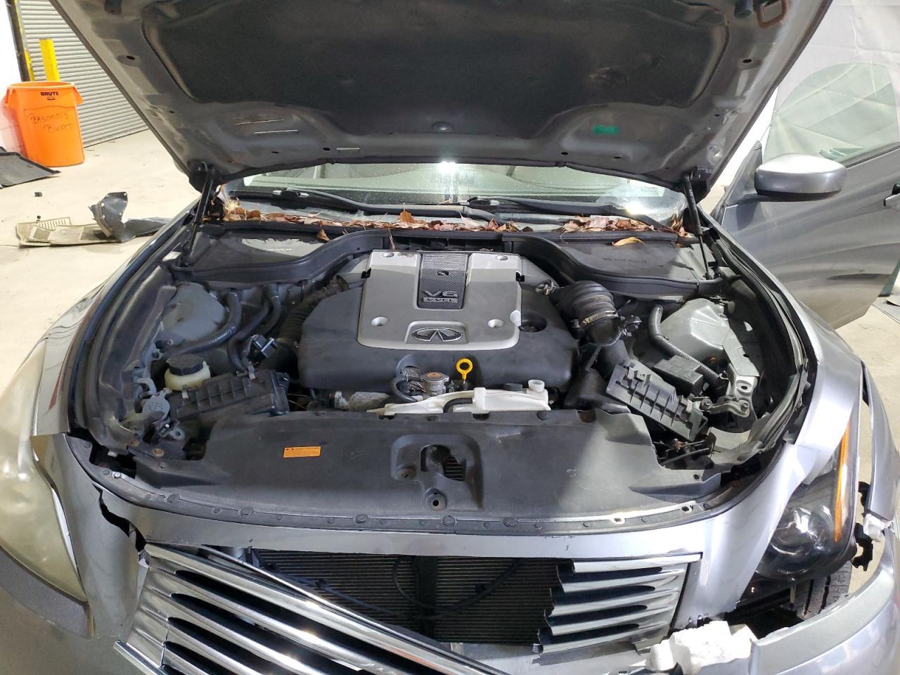2011 INFINITI G37