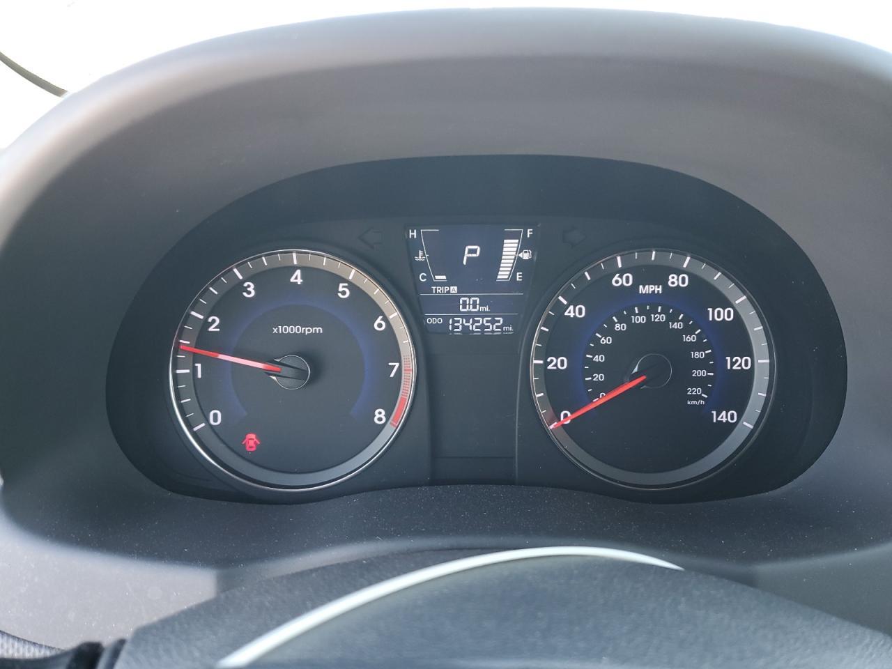 2013 HYUNDAI ACCENT
