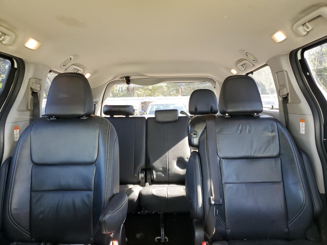 2015 TOYOTA SIENNA