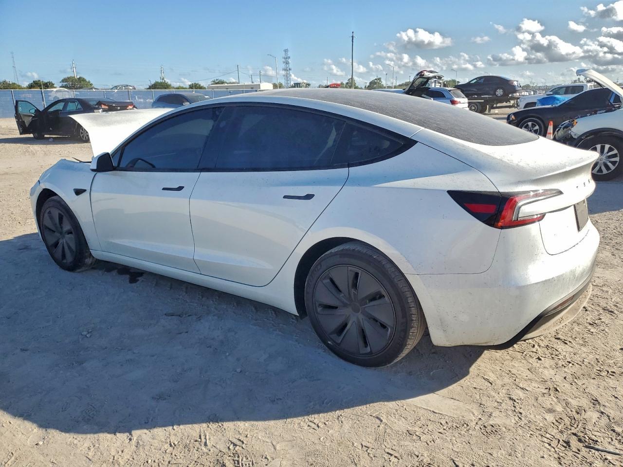 2025 TESLA MODEL 3