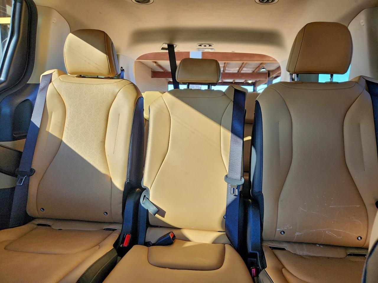 2024 KIA Carnival