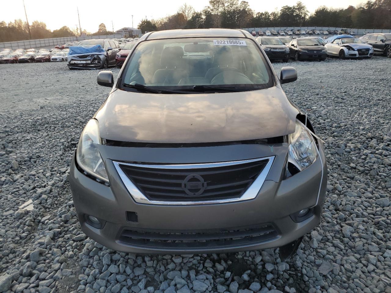 2013 NISSAN VERSA