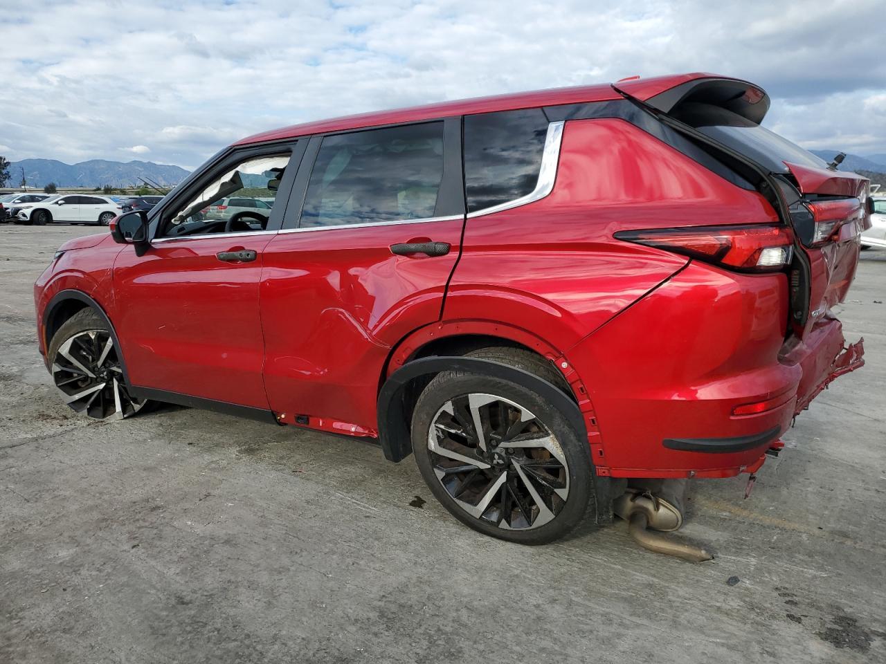2023 MITSUBISHI outlander