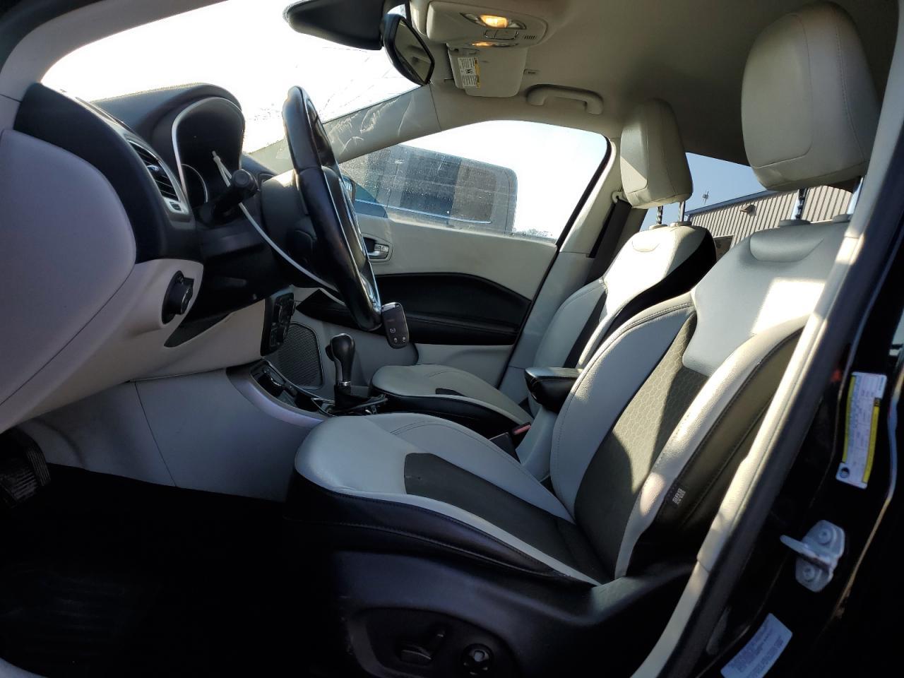2017 JEEP Compass