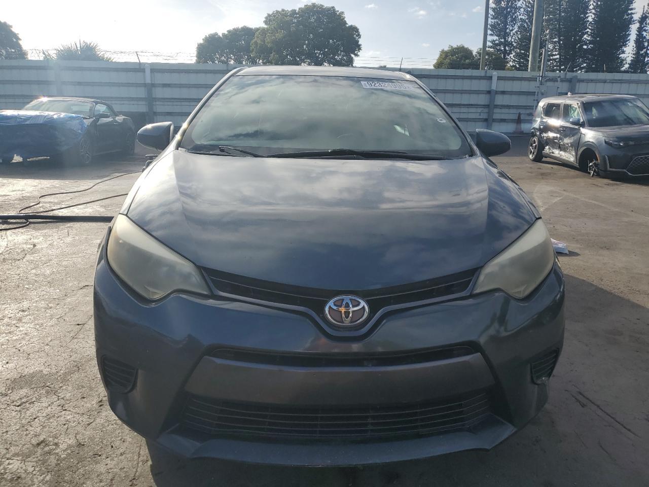2015 TOYOTA COROLLA