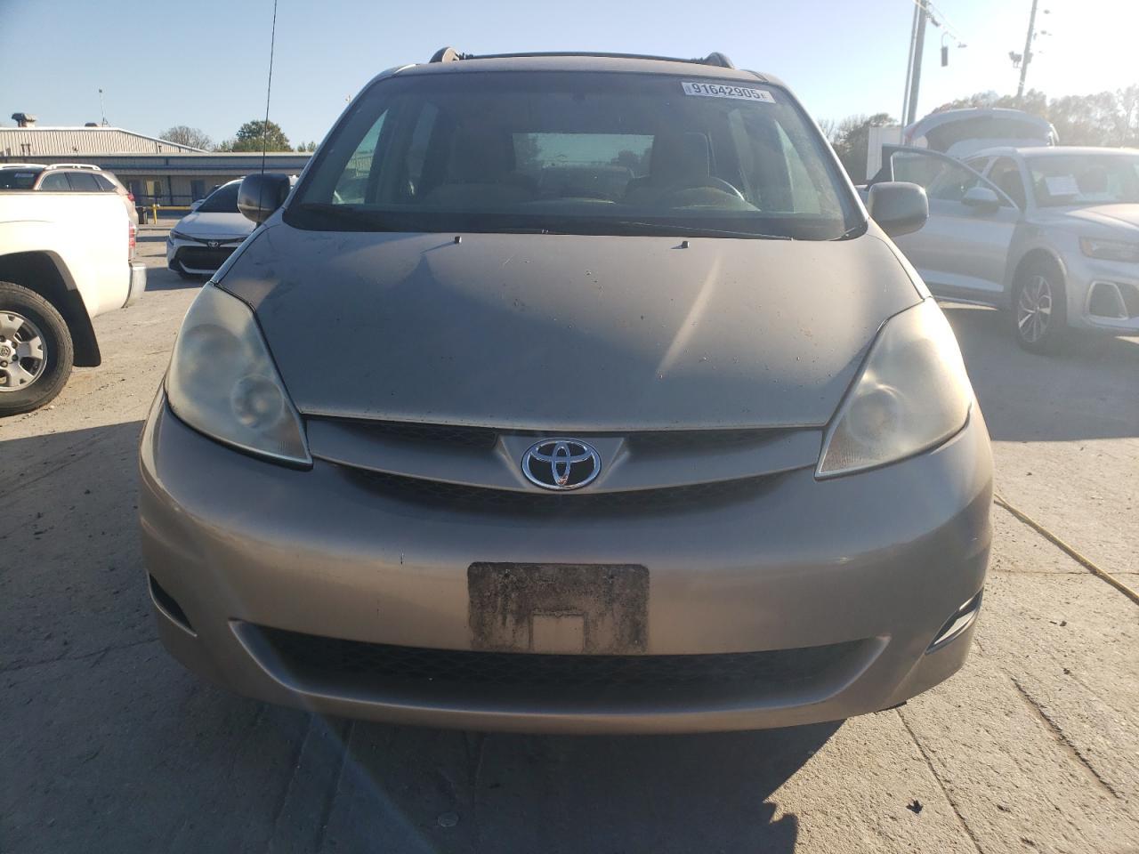 2009 TOYOTA SIENNA
